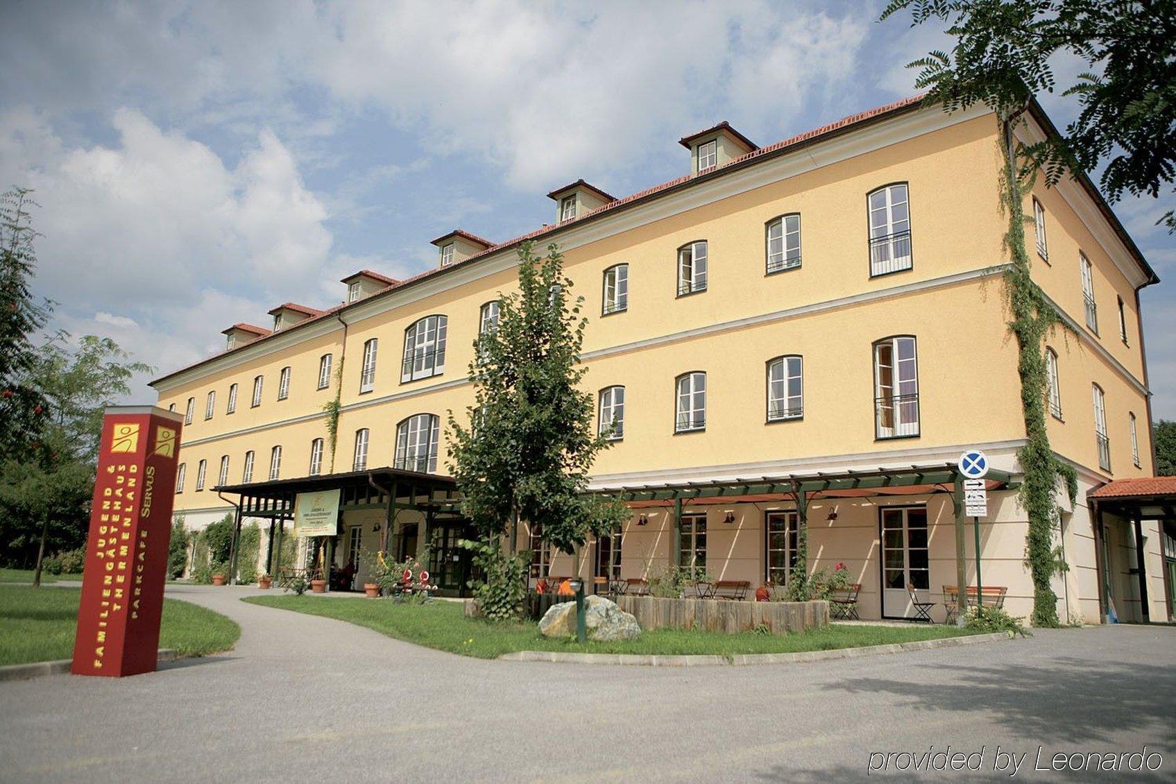 Jufa Hotel Fuerstenfeld Ngoại thất bức ảnh
