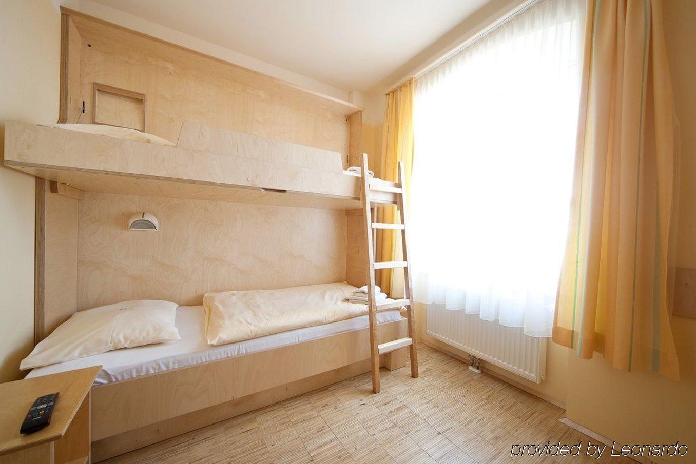 Jufa Hotel Fuerstenfeld Phòng bức ảnh
