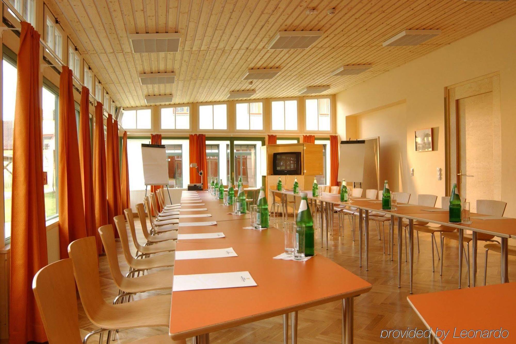 Jufa Hotel Fuerstenfeld Ngoại thất bức ảnh