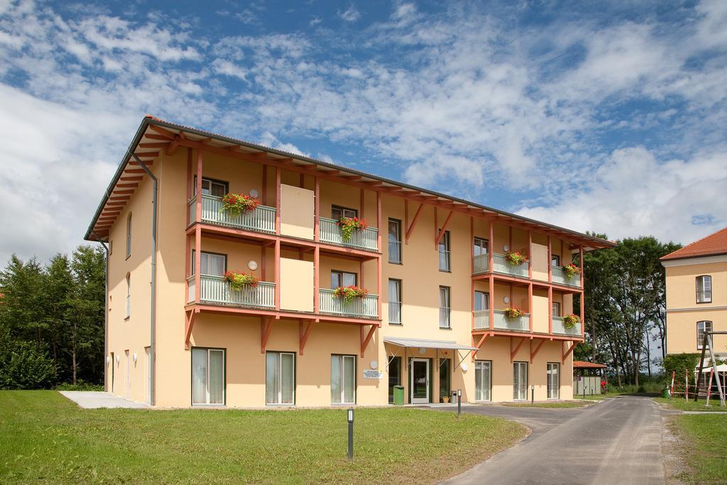Jufa Hotel Fuerstenfeld Ngoại thất bức ảnh